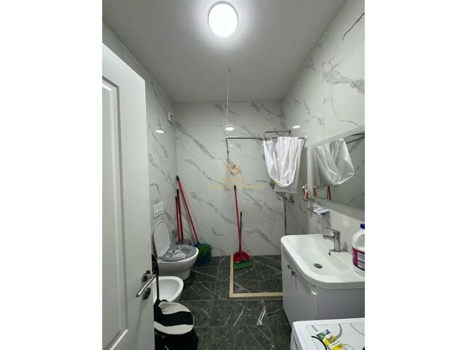 Tirane, shitet apartament 1+1+Ballkon Kati 5, 76 m² 140.700 € (don bosko)