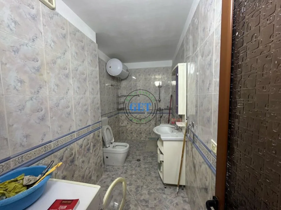 Durres, shitet apartament 3+1 Kati 9, 138 m² 130.000 € (Tregu Vogel, Durres)