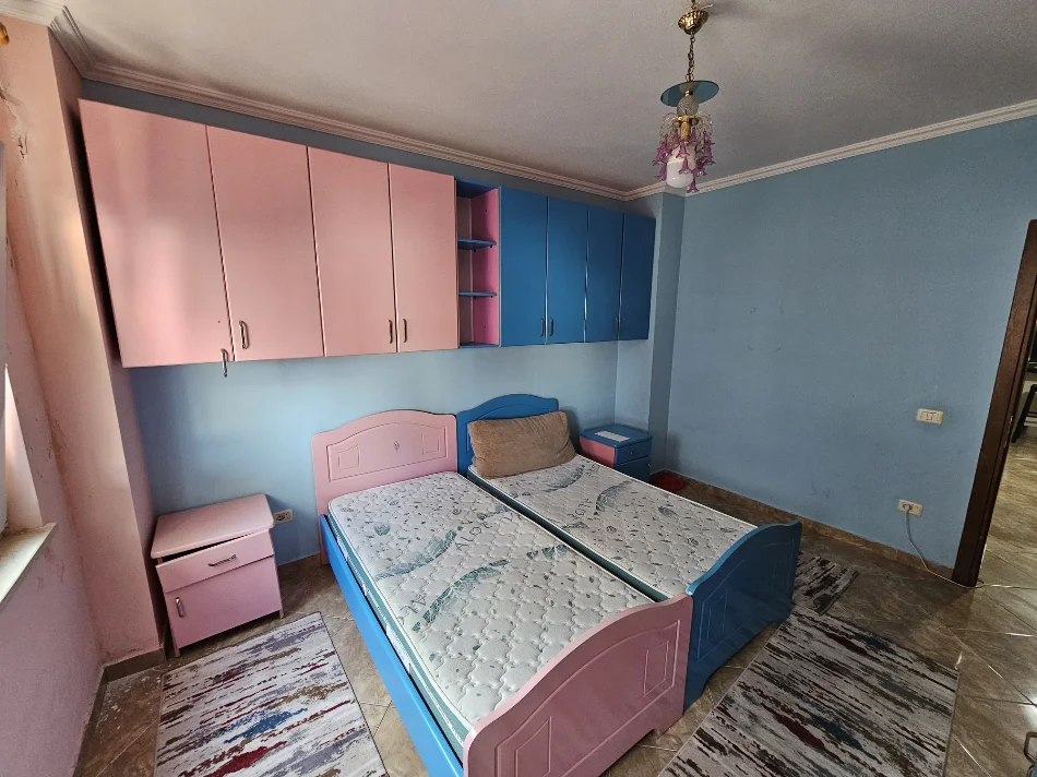 Tirane, shitet apartament 2+1+Aneks+Ballkon Kati 3, 140 m² 250.000 € (Kompleksi Colombo)