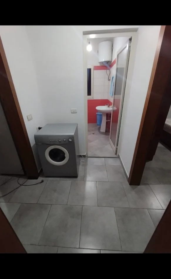 Tirane, jepet me qera apartament 2+1 Kati 3, 75 m² 350 € (Kodra e Priftit)