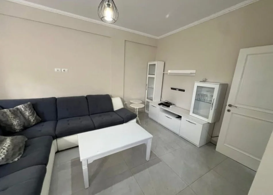 Tirane, jepet me qera apartament 1+1 Kati 2, (Zona 21)