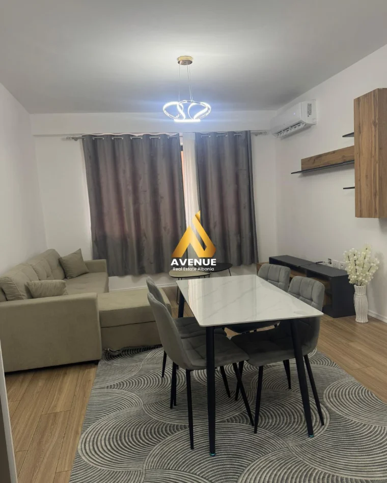 Tirane, jepet me qera apartament 1+1+Ballkon Kati 2, 65 m² 500 € (Rruga Sokrat Miho)