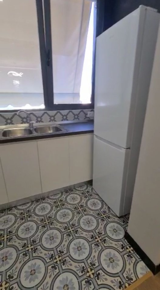 Tirane, jepet me qera apartament 1+1+Ballkon Kati 3, 65 m² 460 € (rruga Ndre Mjeda)