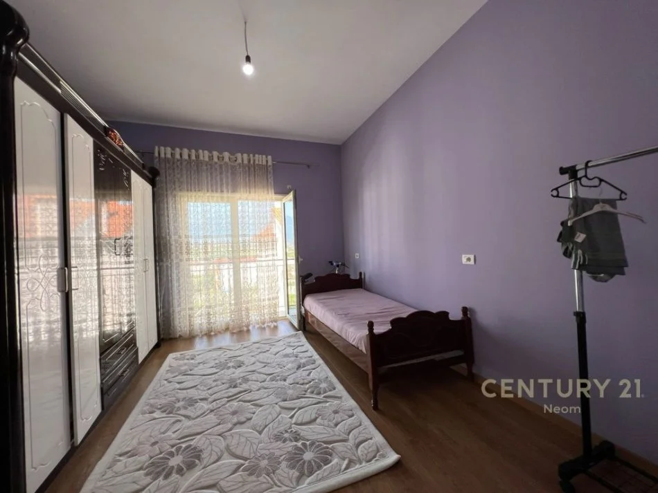 Tirane, jepet me qera Vile 3 Katshe Kati 0, 520 m² 4.500 € (PRANE "AKACIA HILL" TEG)