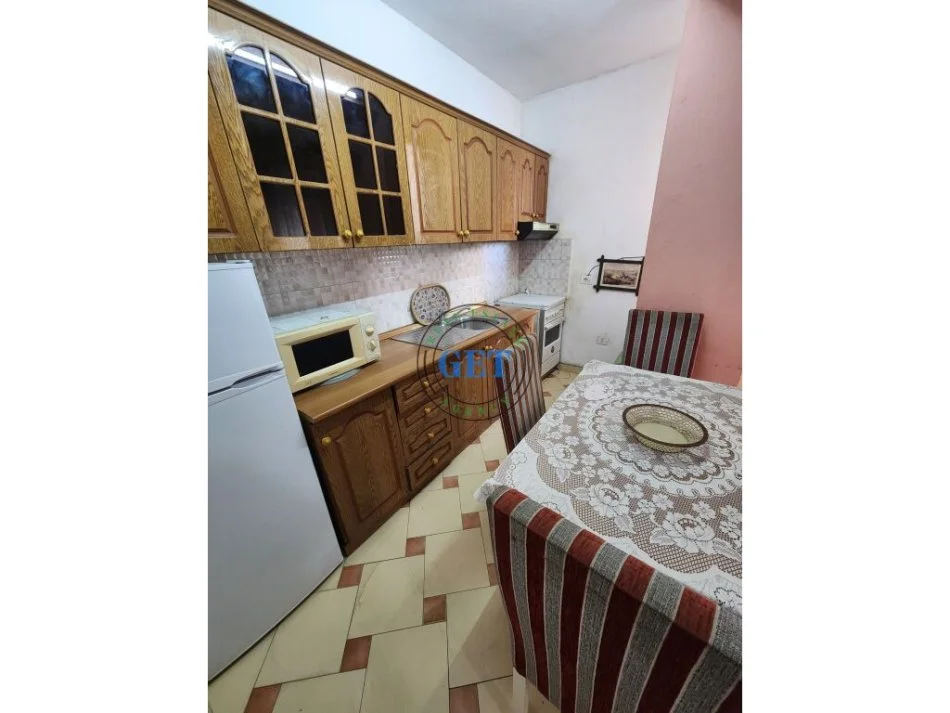 Durres, jepet me qera apartament 1+1 Kati 2, 55 m² 350 € (Plazh, Durres)