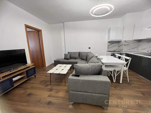 Tirane, jepet me qera apartament 1+1+BLK Kati 7, 65 m² 500 Euro (Kompleksi Delijorgji)