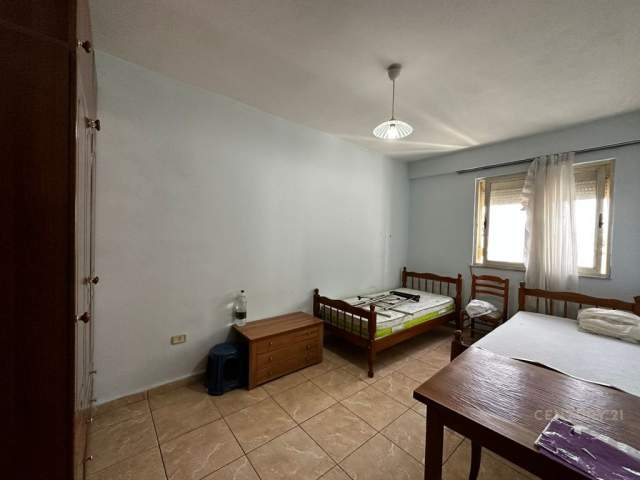 Tirane, jepet me qera apartament Kati 10, 100 m² 520 Euro (Komuna e Parisit Tirana, Albania)