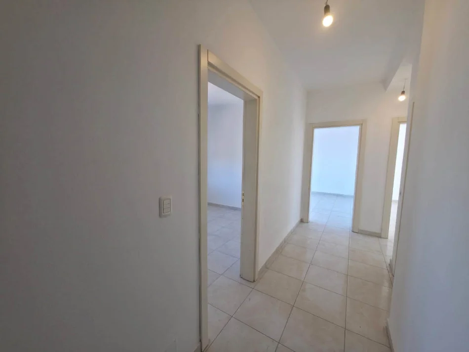 Tirane, shitet apartament 3+1+Ballkon , 116 m² (Prane Casa Italias)