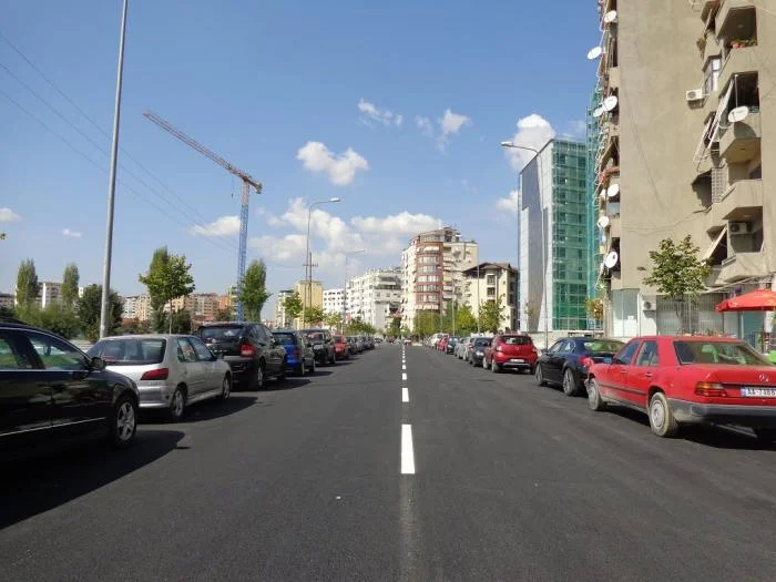 shitet apartament Kati 1, 124 m² 372.000 € (prane Rruges Kosovareve)