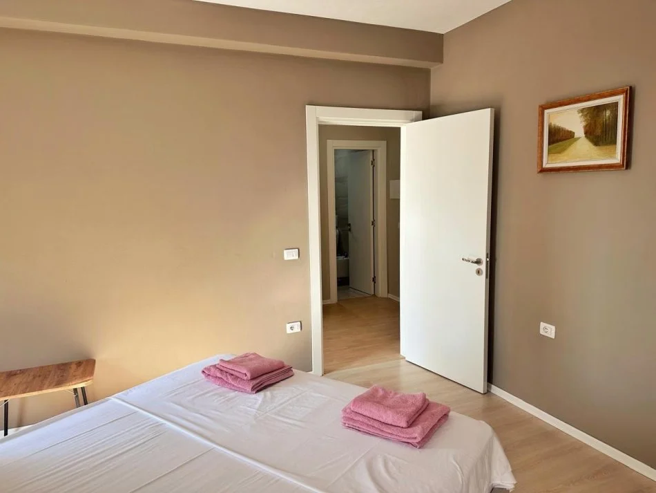 Tirane, jepet me qera apartament 1+1 Kati 6, 65 m² 650 € (Shkolla e Baletit)