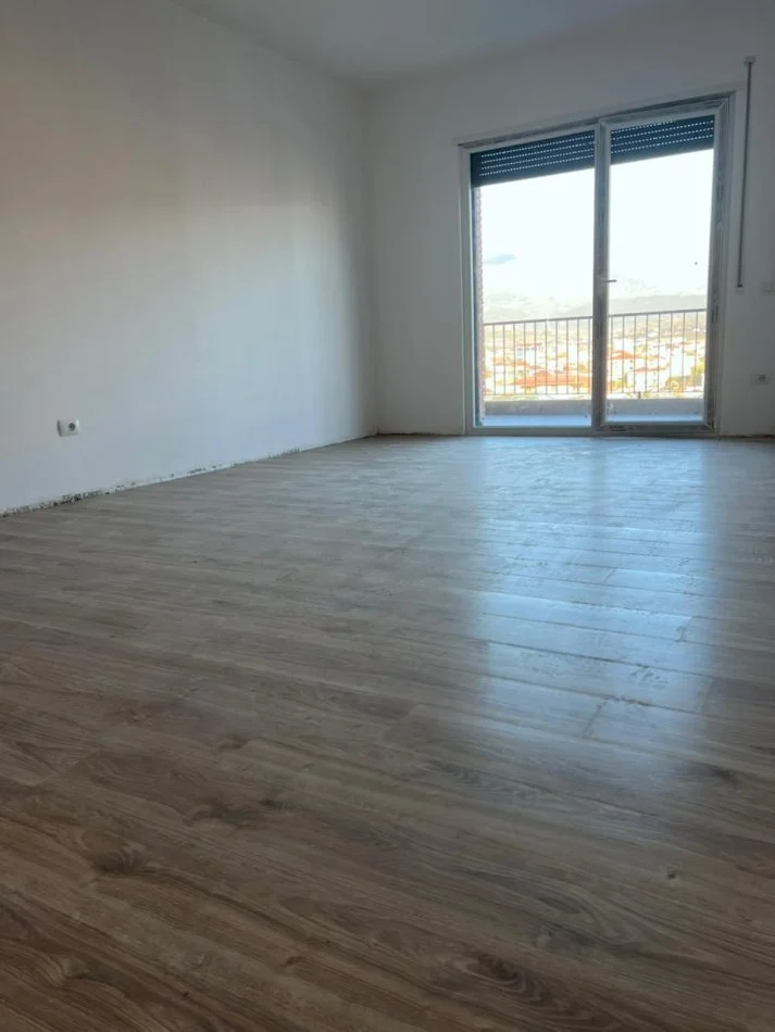 Tirane, shes 2+1 Kati 6, 