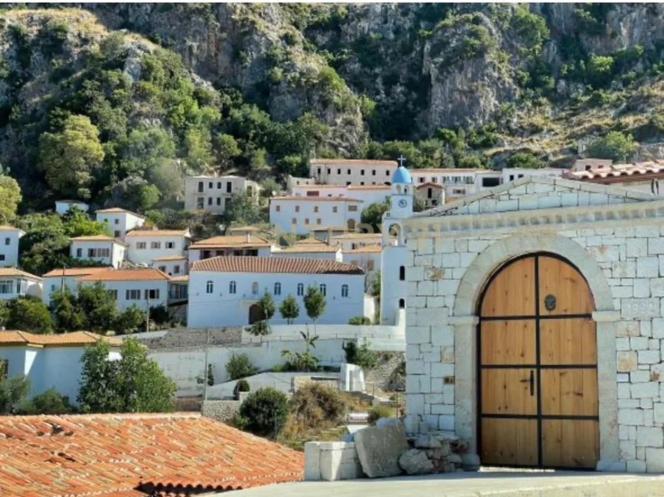 Vlore, shes Vile 5+1 Kati 1, 351 m² 599.000 € (Dhermi)