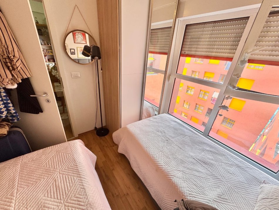 Tirane, shitet apartament 2+1+Ballkon Kati 5, 71 m² 130.000 € (ali demi)
