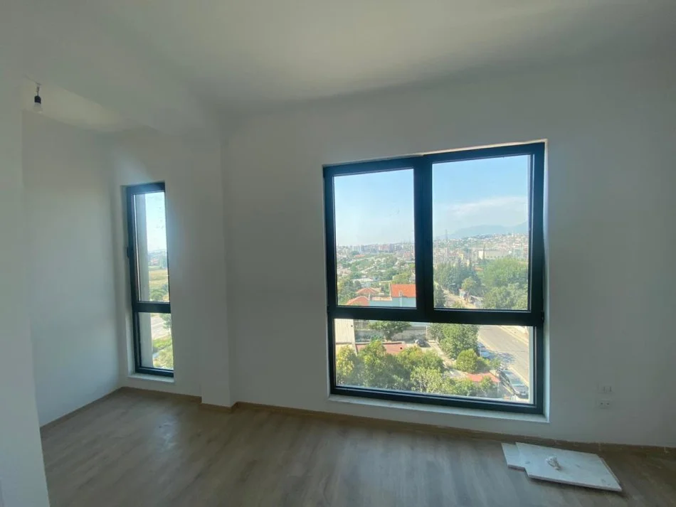 Tirane, shitet apartament 1+1+Ballkon Kati 5, 76 m² 135.000 € (Bulevardi i Ri)