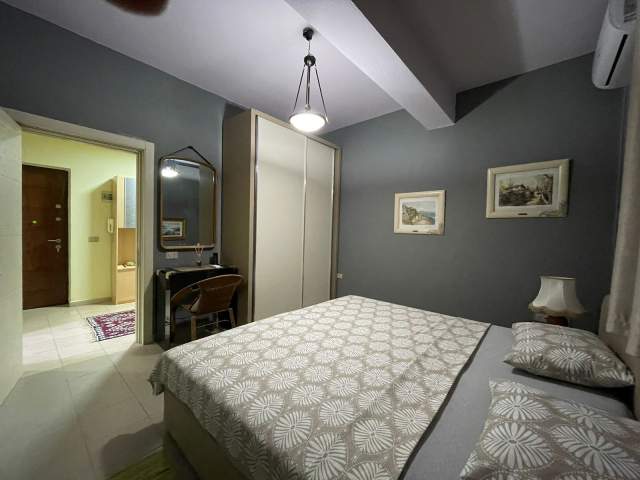 Tirane, jepet me qera apartament 1+1+A+BLK Kati 3, 86 m² 450 Euro (rruga Hamid Shijaku)