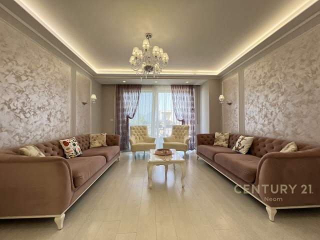 Tirane, shitet apartament Kati 2, 157 m² 310.000 Euro (Tirana, Albania)