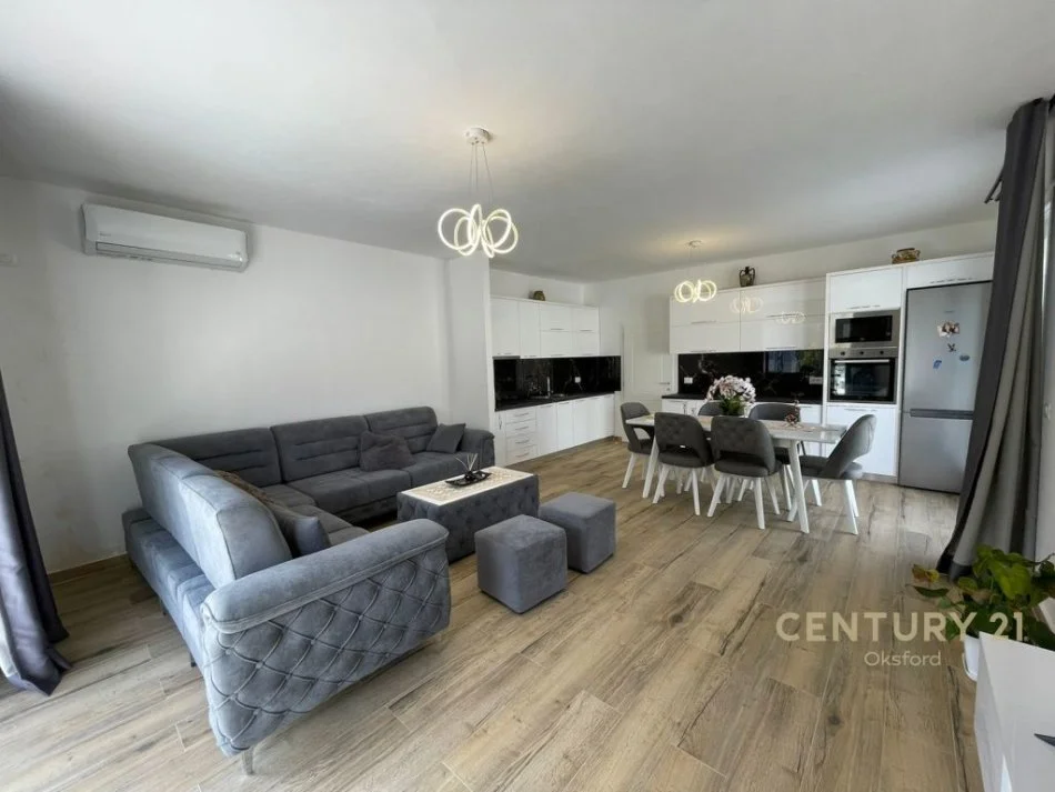 Tirane, jepet me qera Vile 2 Katshe Kati 0, 150 m² 1.500 € (Mullet)