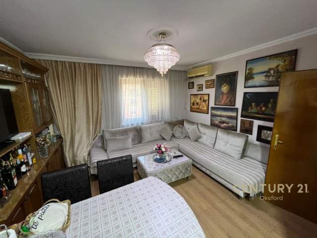 Tirane, shitet apartament Kati 4, 719 m² 120.000 Euro (Rruga e Elbasanit Tirana, Albania)