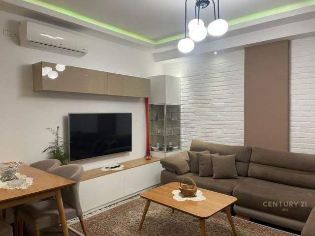 Tirane, jepet me qera apartament Kati 6, 90 m² 500 Euro (Bulevardi "Migjeni" Yzberisht Tirana, Albania)