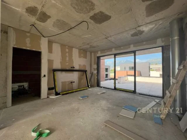 Tirane, shitet Vile 617 m² 750.000 Euro (Qendra Tregtare TEG)