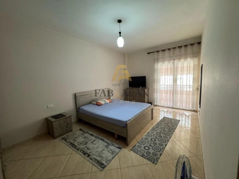 Tirane, jepet me qera apartament 2+1+2 Kati 1, 620 € (Don Bosko)