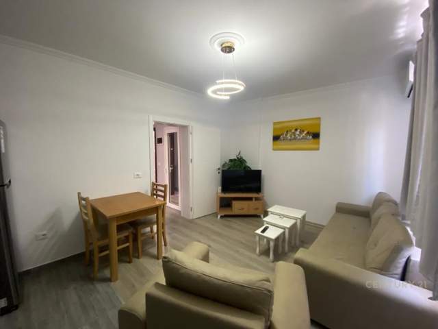 Jepet me qera apartament 1+1, Kati 2, 50 m² 500 Euro (Rruga e Kavajes Tirana, Albania)