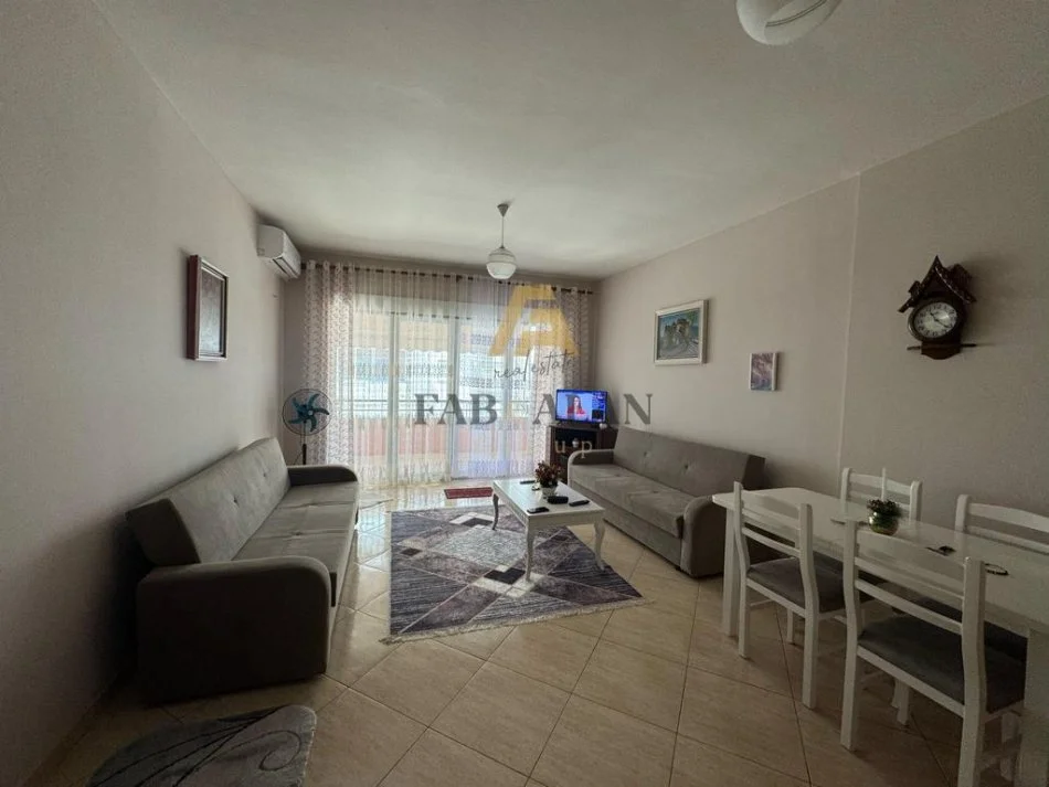 Tirane, jepet me qera apartament 2+1+2 Kati 1, 620 € (Don Bosko)