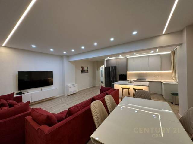 Tirane, shitet apartament Kati 1, 137 m² 315.000 Euro (Prane Lion Park Tirana, Albania)