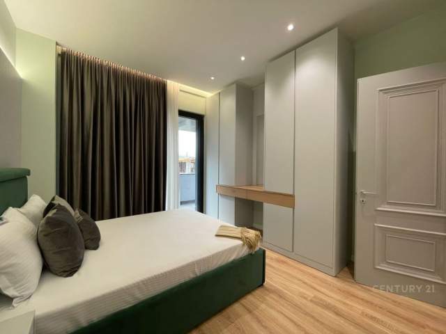 Tirane, jepet me qera apartament Kati 2, 103 m² 1.200 Euro (Square 21 Tirana, Albania)