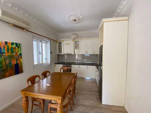 Tirane, jepet me qera apartament Kati 3, 100 m² 600 Euro (Him Kolli Tirana, Albania)