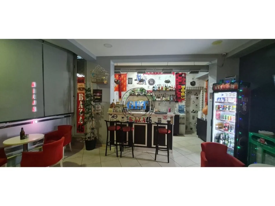 Durres, shitet ambjent biznesi Kati 0, 68 m² 140.000 € 