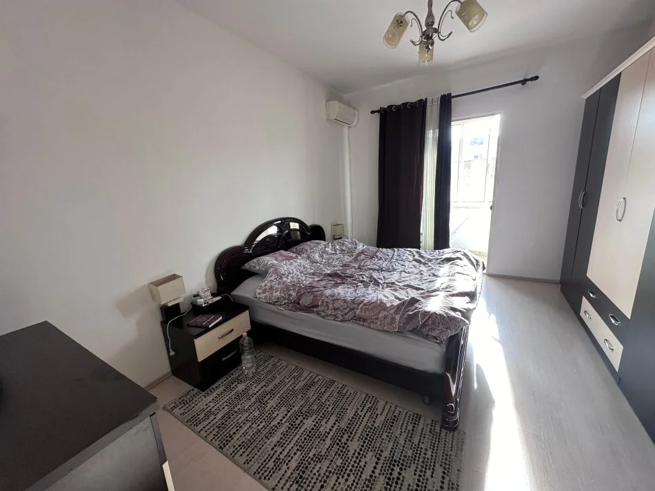 Tirane, shitet apartament 1+1 Kati 6, 88 m² 180.000 € (Pallati Pavaroti)