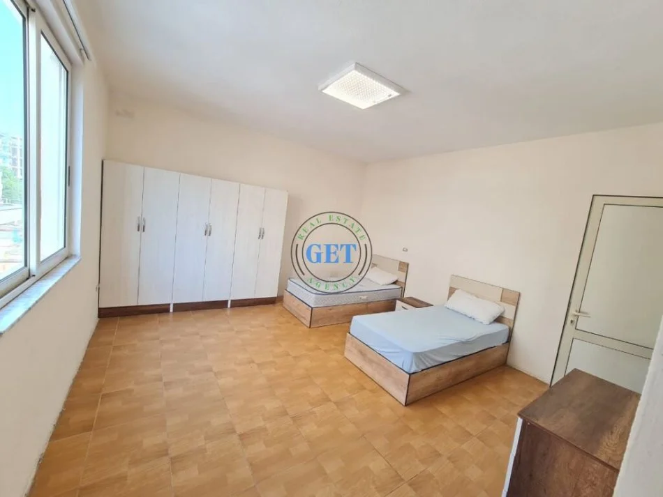 Durres, shitet apartament 1+1 Kati 3, 76 m² 85.000 € (NE VOLLGA, DURRES.)