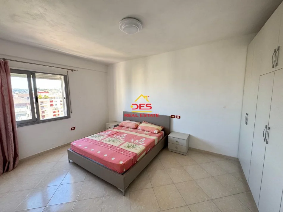 Vlore, jepet me qera apartament 1+1+Ballkon Kati 9, 70 m² 350 € (Rruga Gjergj Arianiti)