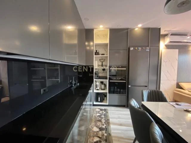 Tirane, shitet apartament Kati 4, 111 m² 250.000 Euro (Tirana, Albania)
