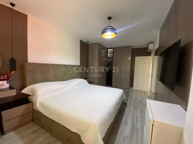Tirane, shitet apartament Kati 4, 111 m² 250.000 Euro (Tirana, Albania)