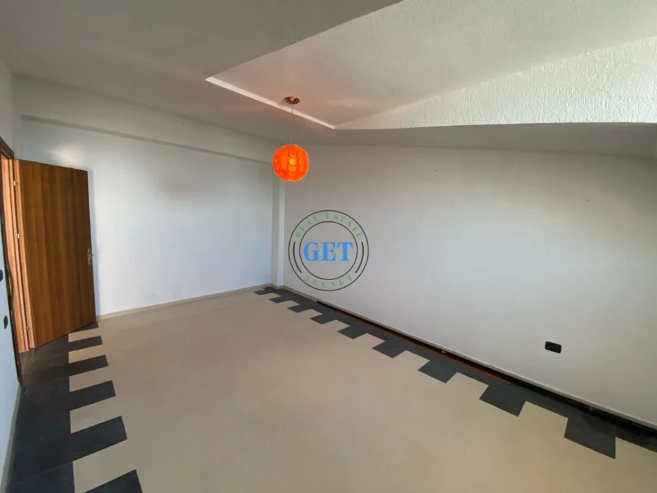 Durres, shitet apartament 1+1 Kati 3, 75 m² 119.000 € (QENDER GOLEM)