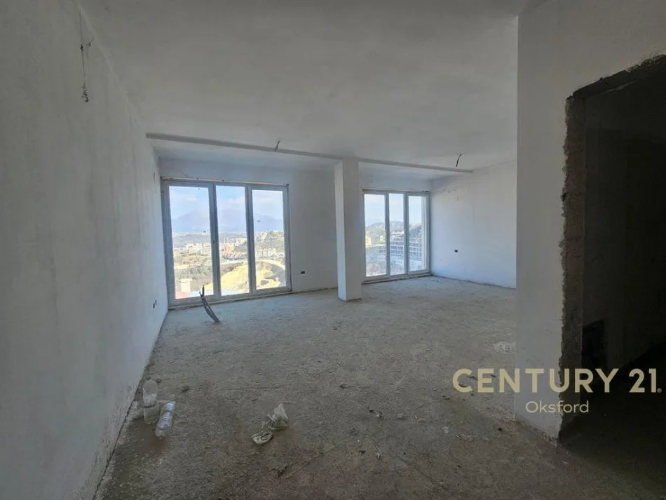 Tirane, shes Vile 4+1 Kati 3, 499 m² 600.000 € (KODRA E DIELLIT 2)