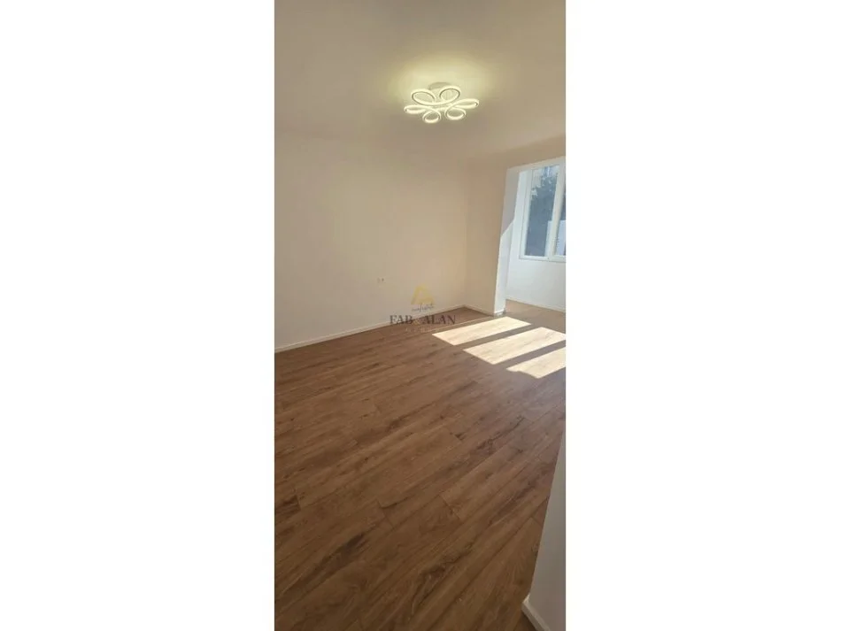 Tirane, shitet garsonier Kati 3, 30 m² 95.000 € (Myslym Shyr)