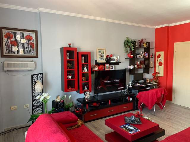 Durres, jepet me qera apartament 1+1+BLK Kati 6, 55 m² 220 Euro