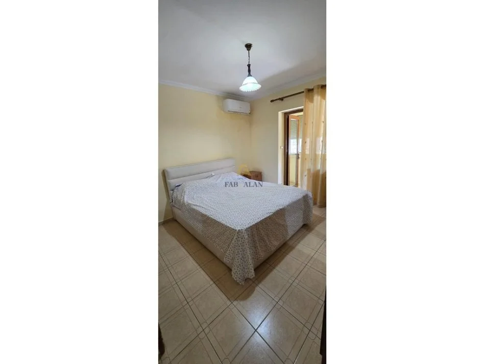 Tirane, shitet apartament 2+1+2+2BLK Kati 1, 98 m² 195.000 € (Rruga Fortuzi)