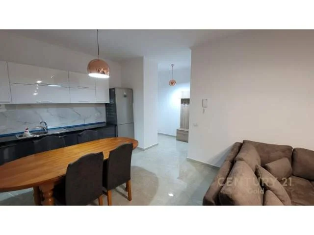 Tirane, jap me qera apartament 1+1+BLK Kati 3, 67 m² 550 Euro (hipoteka)