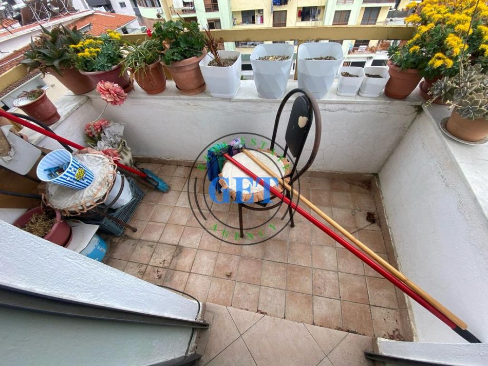 Durres, jepet me qera apartament 1+1+Ballkon Kati 3, 57 m² 200 € (Qira,Apartament 1+1 Plazh, Durrës!!)
