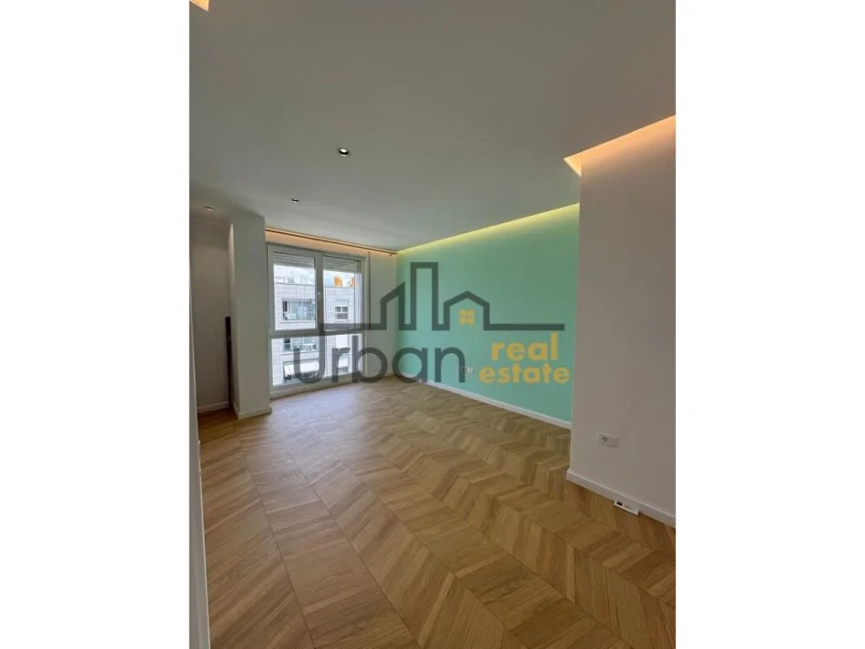 Tirane, shitet apartament 1+1 Kati 9, 63 m² 175.000 € (Fiori Di Bosco)