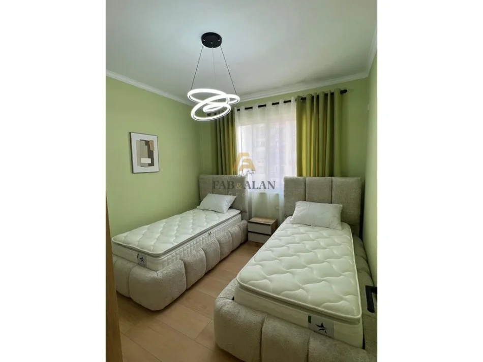 Tirane, shitet apartament 2+1 Kati 3, 88 m² 145.000 € (Astir, Bulevardi Migjeni)