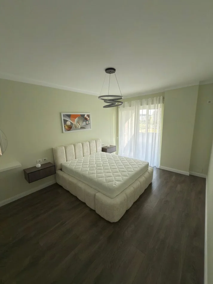 Tirane, shitet apartament 2+1+Ballkon Kati 5, 118 m² 155.000 € (LONI LIGORI)