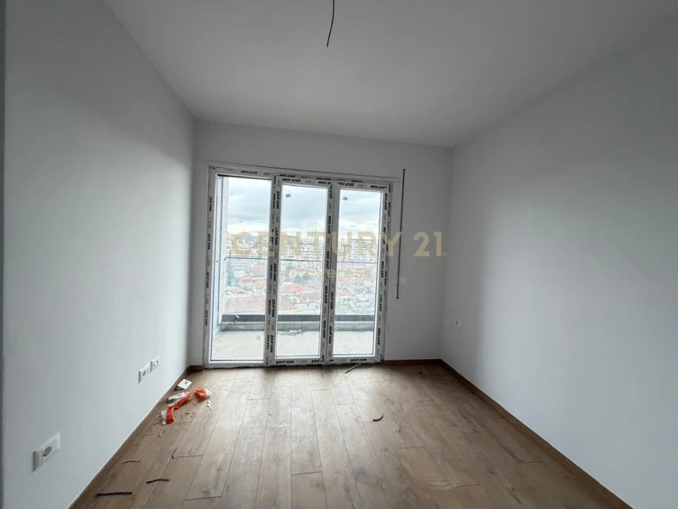 Tirane, jepet me qera apartament 1+1 Kati 6, 500 m² 500 € (Rr. Jordan Misja)
