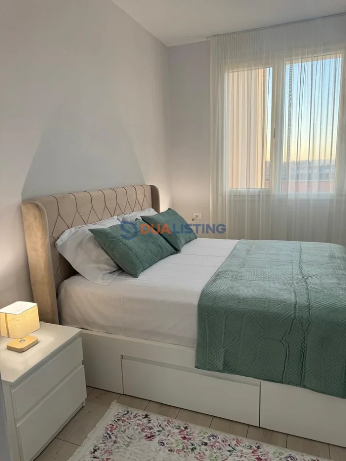 Tirane, jepet me qera apartament 1+1 , 600 € 