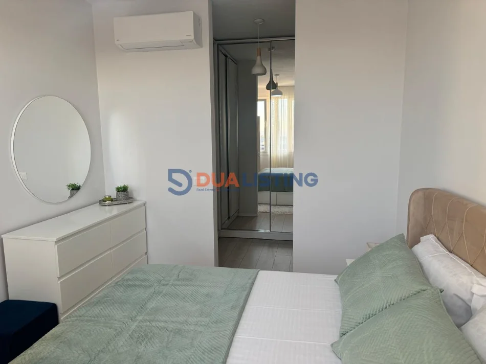Tirane, jepet me qera apartament 1+1 , 600 € 