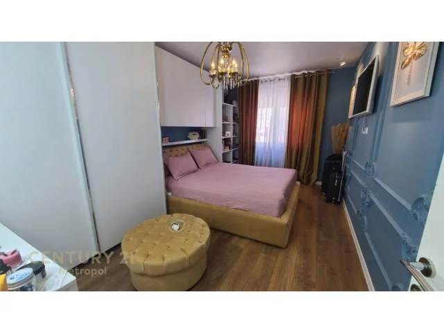 Tirane, jepet me qera apartament 1+1 Kati 4, 75 m² 1.000 Euro (Rruga e Kosovareve)